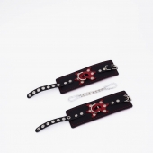 Черные кожаные наручники с красным декором и строчкой - Crazy Handmade - купить с доставкой в Коврове