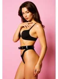 Эффектный черный пояс из лаковой эко-кожи - БДСМ Арсенал - купить с доставкой в Коврове