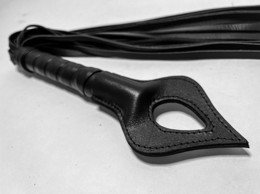 Черная кожаная плеть  Пиковая Дама  - 60 см. - БДСМ Арсенал - купить с доставкой в Коврове